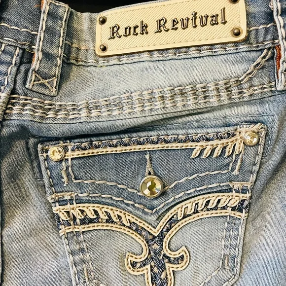 Rock Revival Jelina denim shorts. - Picture 4 of 8